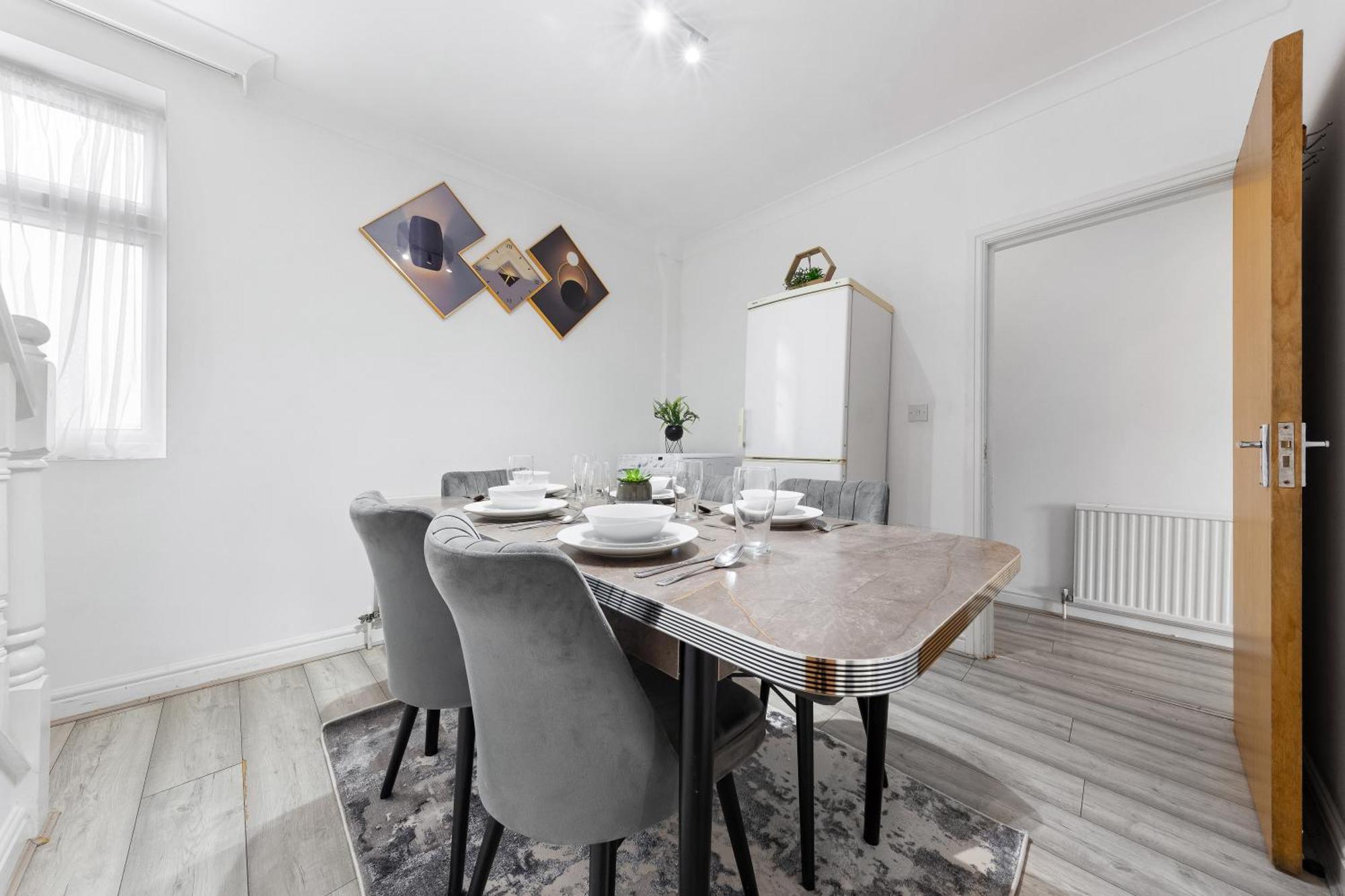 Green Hype - 10 Mins To Stadium - Sleeps 8 London Exterior photo