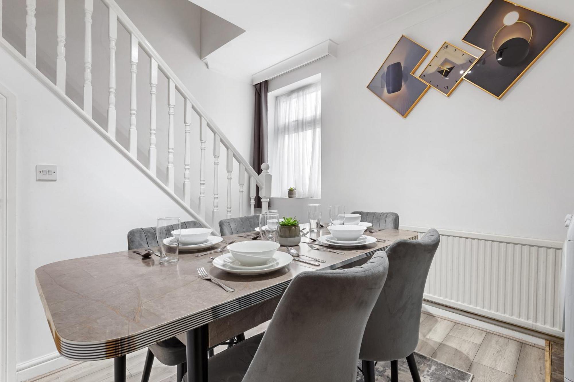 Green Hype - 10 Mins To Stadium - Sleeps 8 London Exterior photo