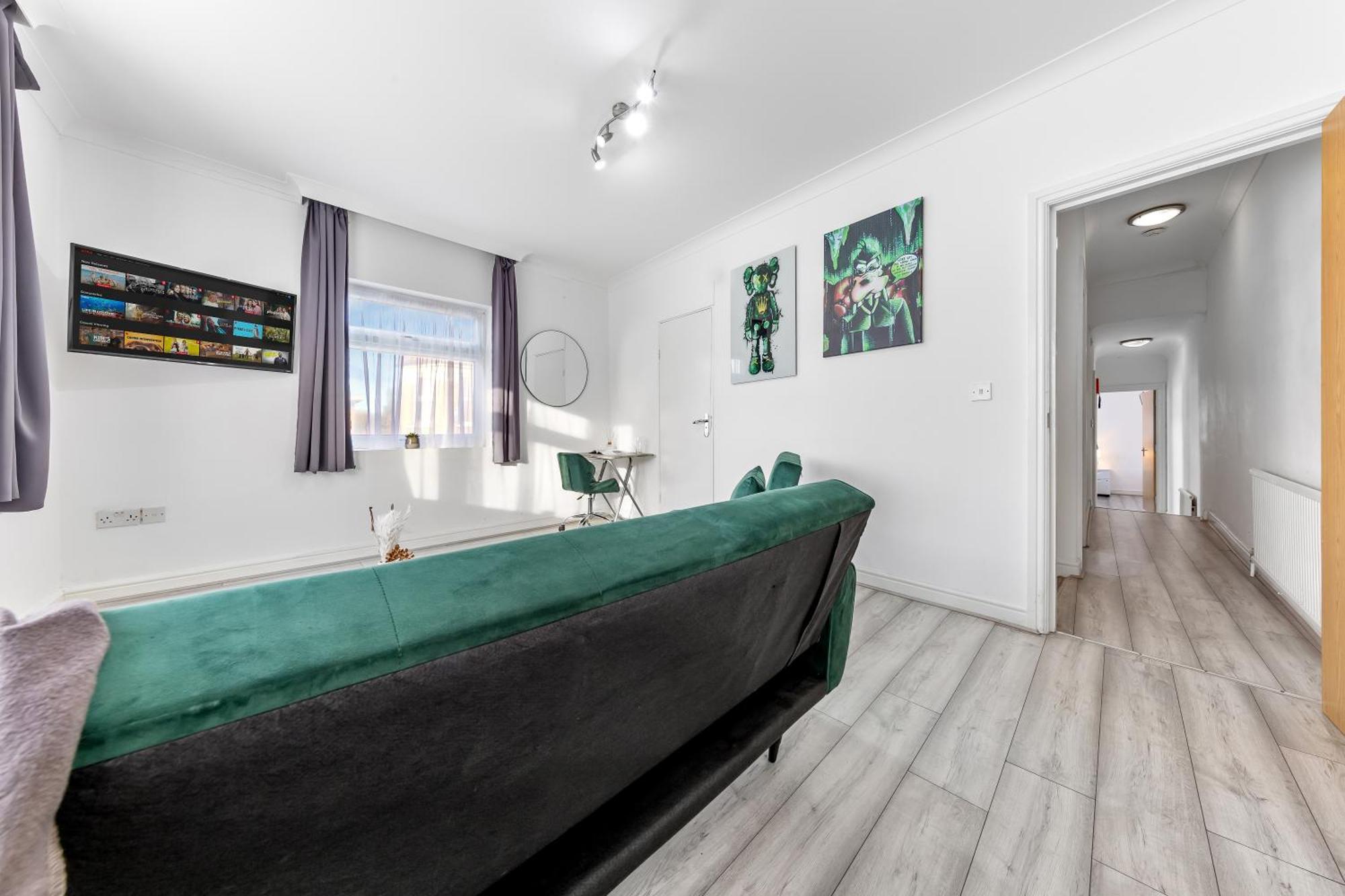 Green Hype - 10 Mins To Stadium - Sleeps 8 London Exterior photo