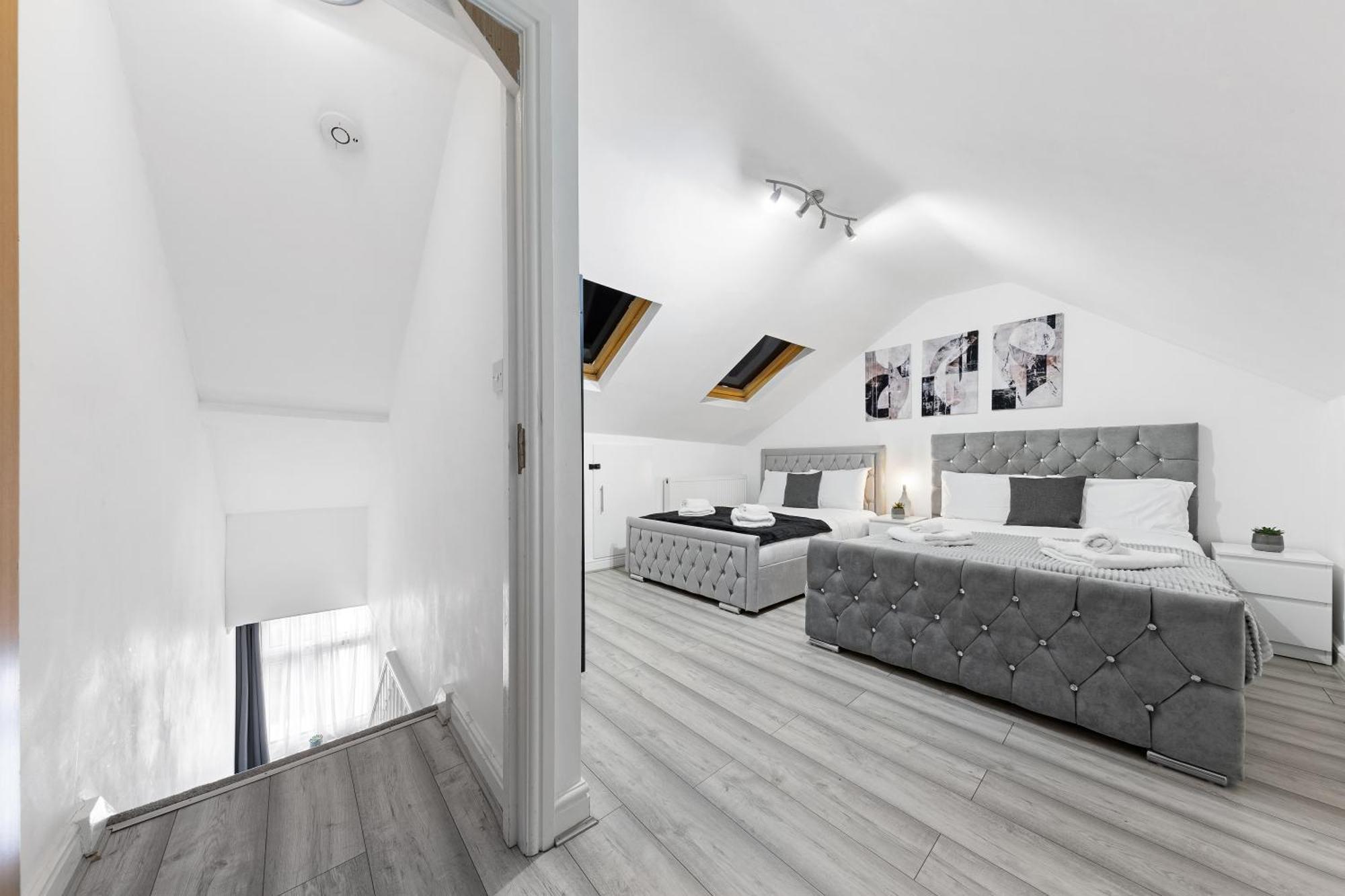 Green Hype - 10 Mins To Stadium - Sleeps 8 London Exterior photo